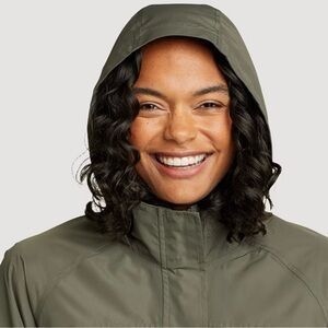 Eddie Bauer Women's Green packable Rain Jacket S